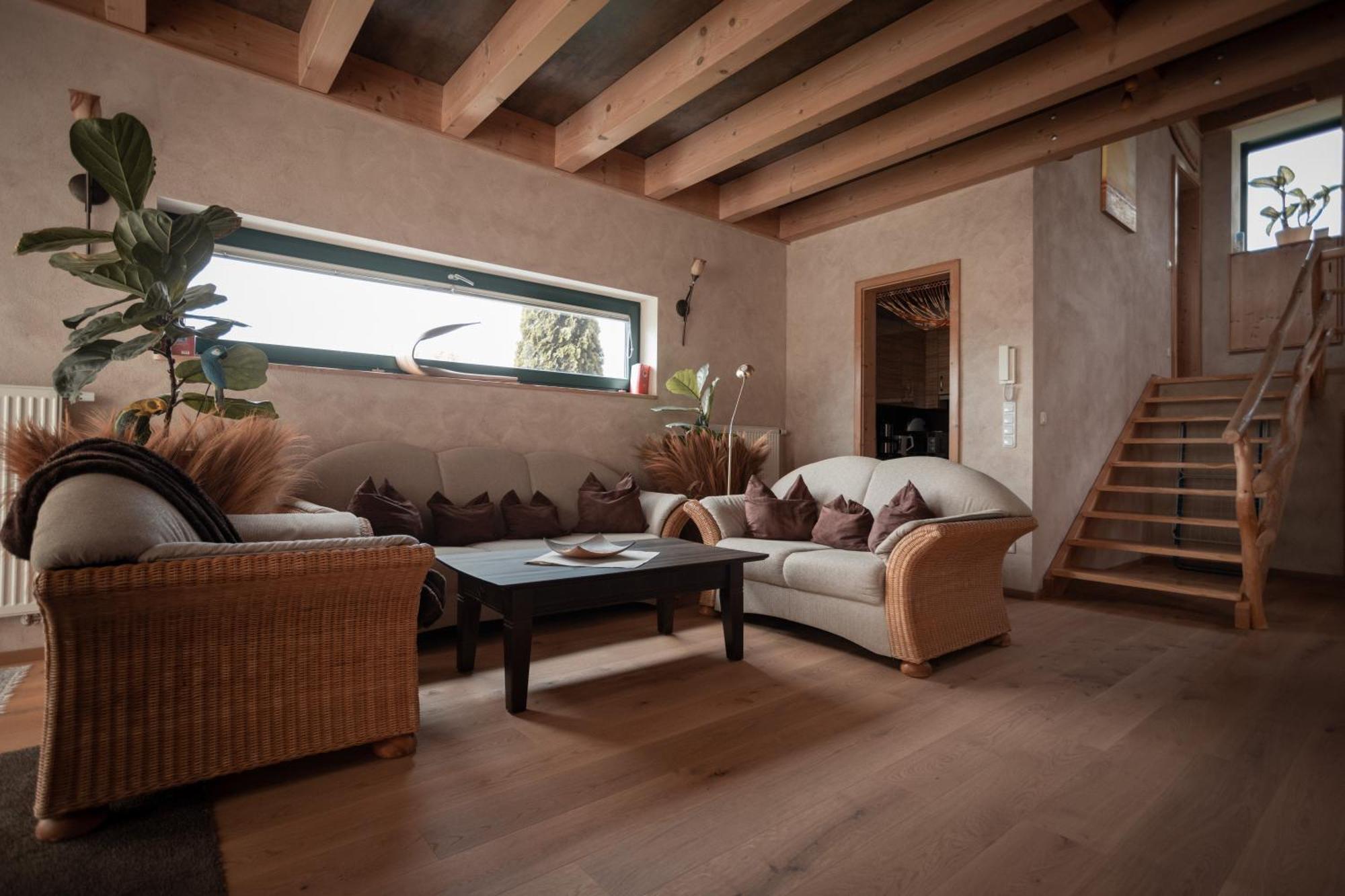 Suedlaendisches Chalet Mit Hauseigener Sauna Viechtach Eksteriør billede